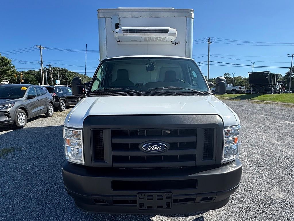 ford e-series cutaway 2023 1FDWE3FK8PDD32028 image ford e-series cutaway 2023 1FDWE3FK8PDD32028 image